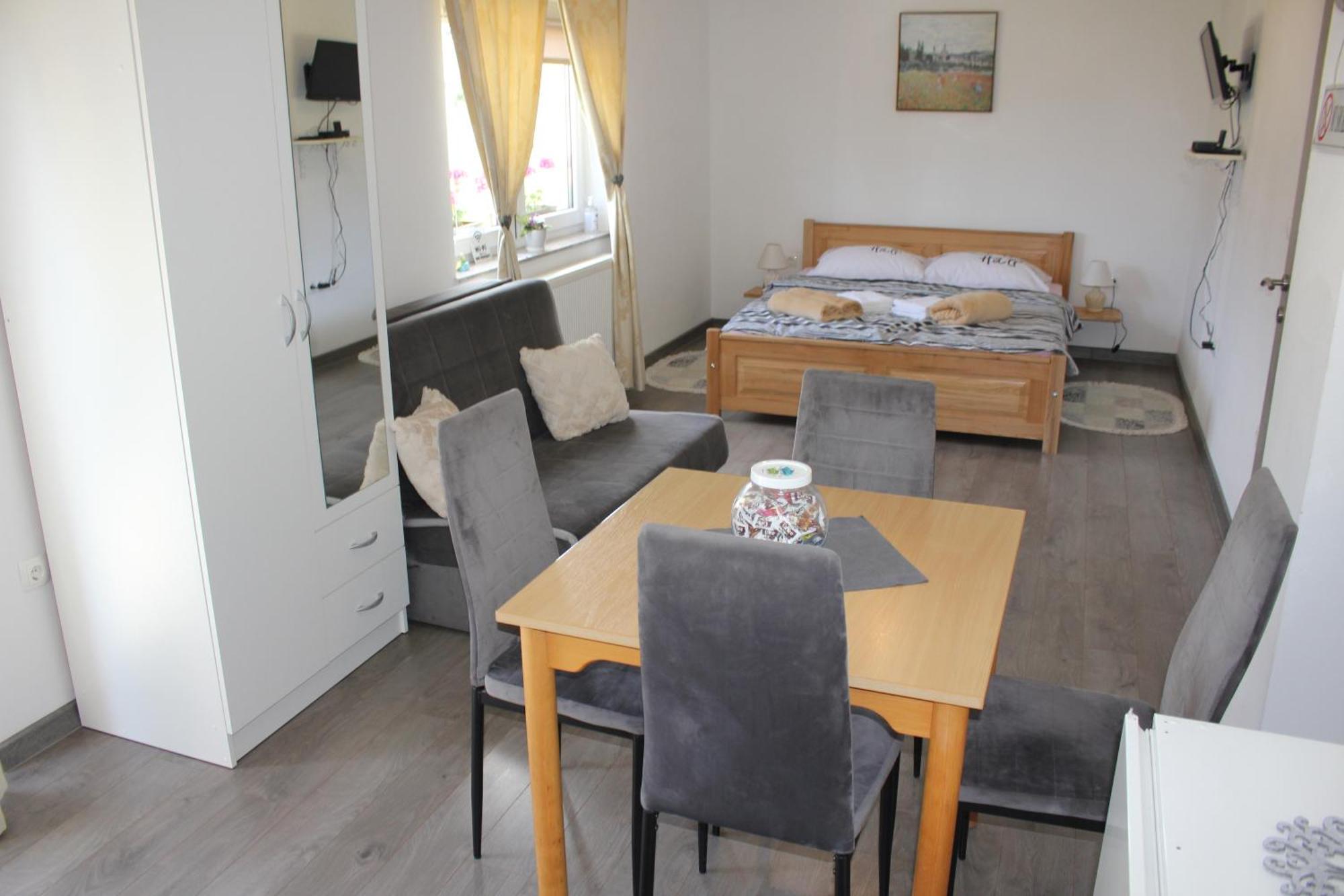 Studio Apartments Adian Korenica Værelse billede